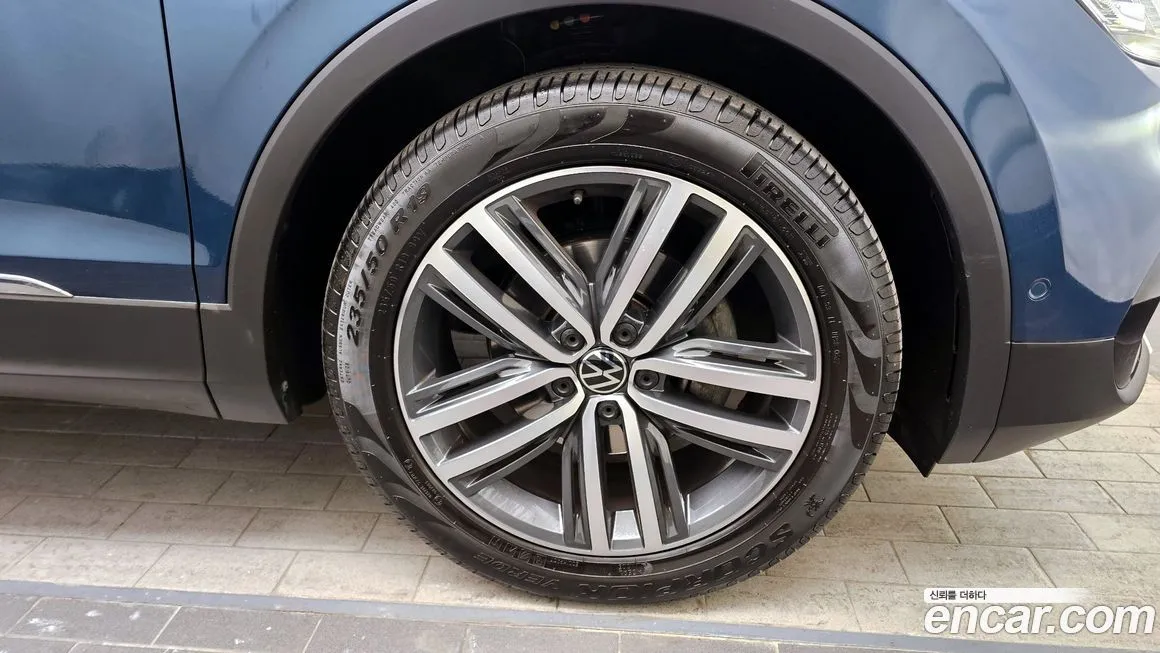 Volkswagen Tiguan — фото 9