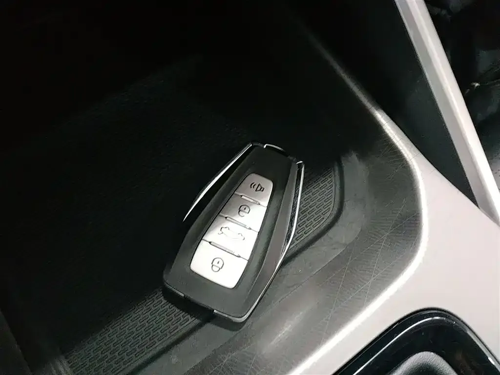 Geely Emgrand 2024 из CN, фото 2