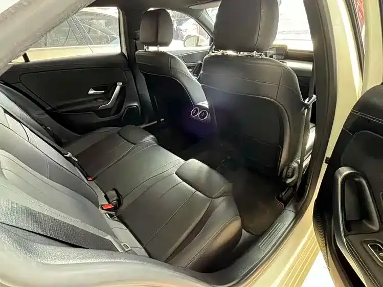 Mercedes-Benz A-Class 2022 из CN, фото 4