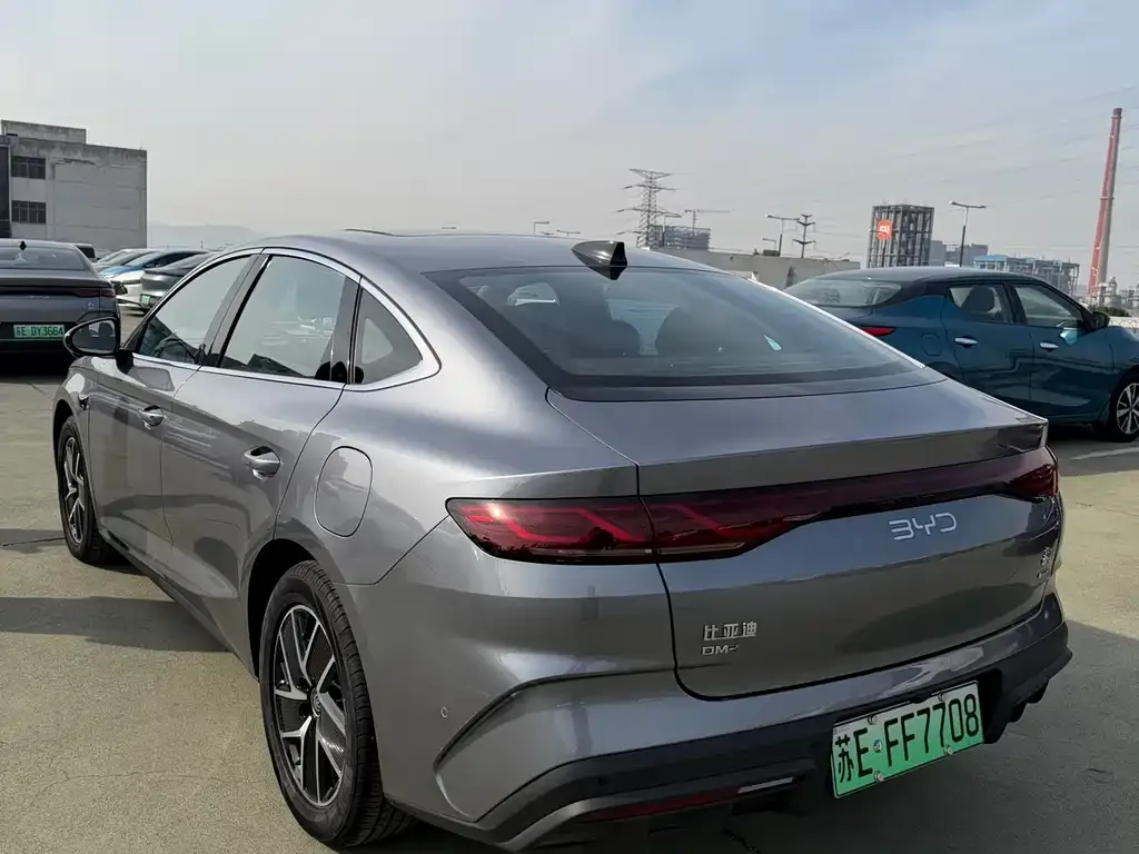 BYD Qin L — фото 7