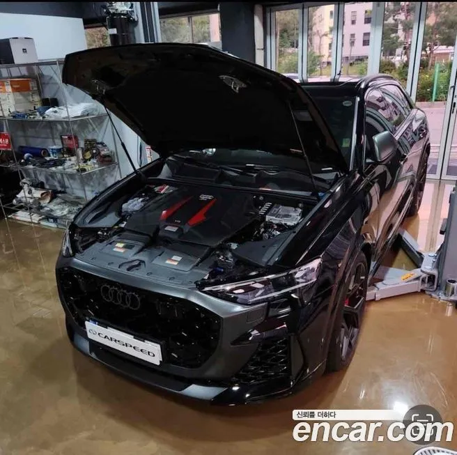 Audi RSQ8 2025 из KR, фото 8