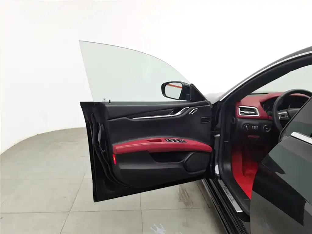 Maserati Ghibli 2023 из CN, фото 6