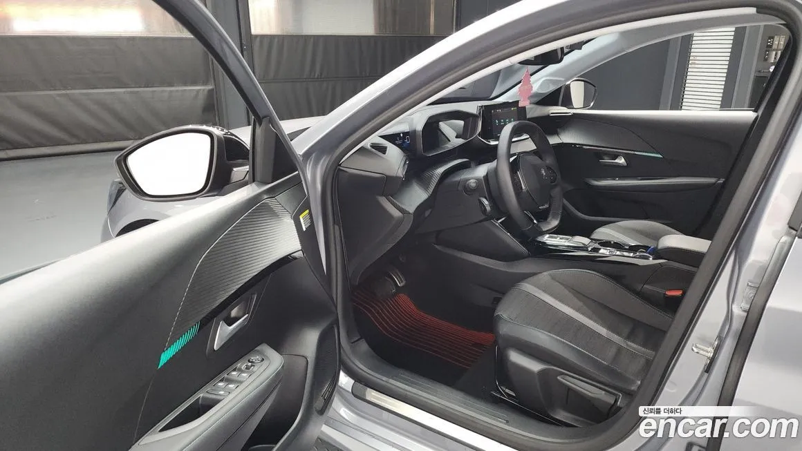 Peugeot 208 2022 из KR, фото 10