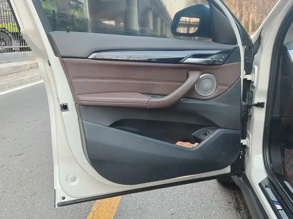 BMW X1 2022 из CN, фото 4
