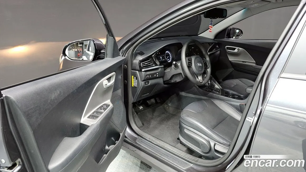 Kia Niro 2021 из KR, фото 10
