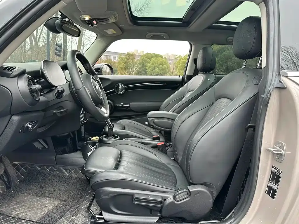 MINI Cooper (3-door) 2021 из CN, фото 3