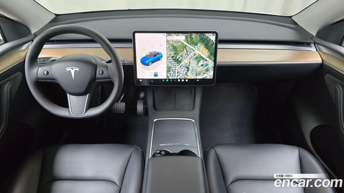 Tesla Model Y — фото 8