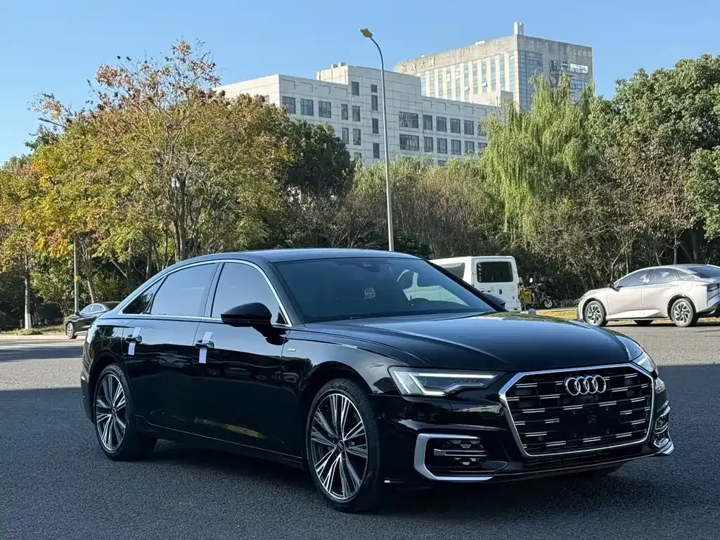 Audi A6L — фото 7