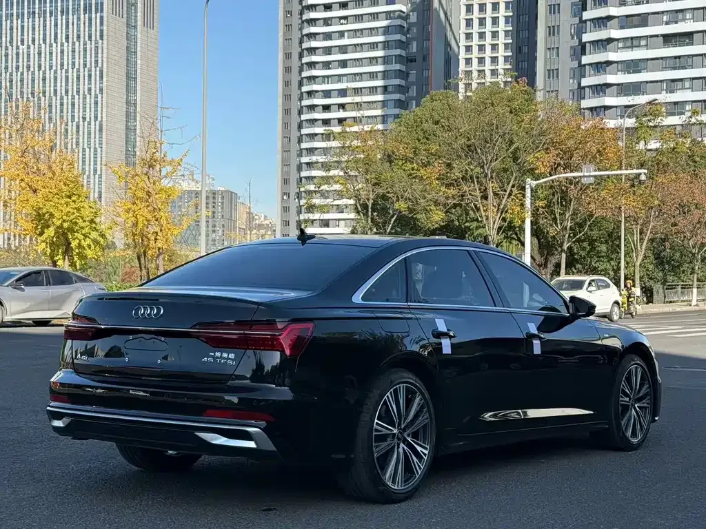 Audi A6L — фото 4