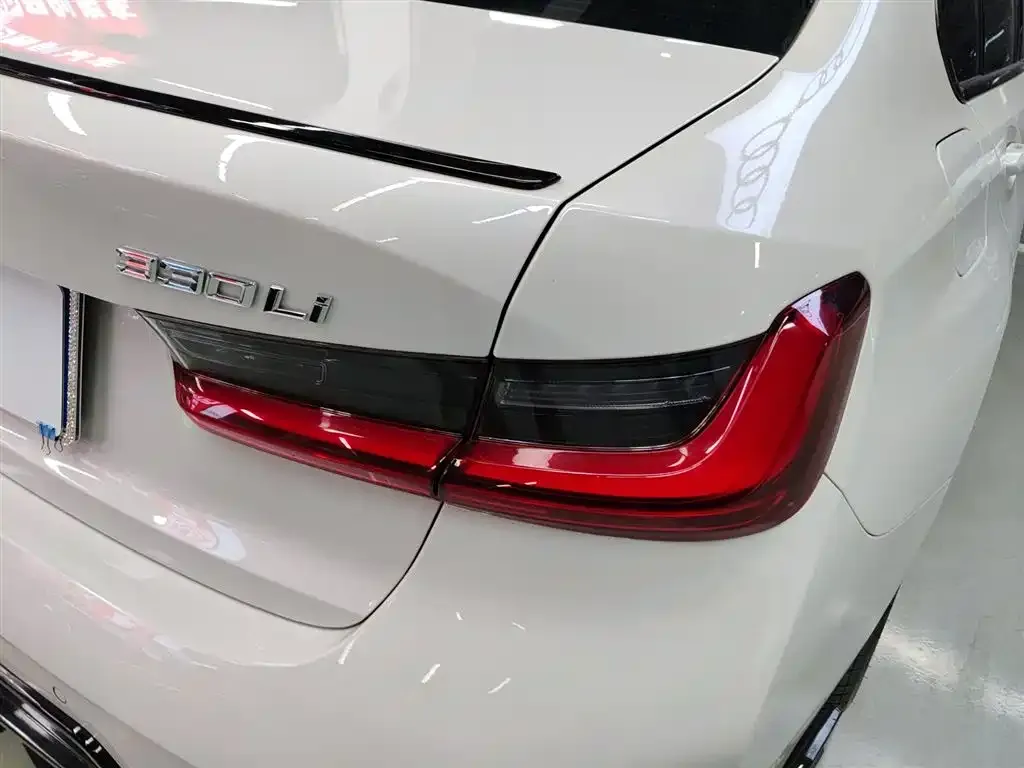 BMW 3 Series 2023 из CN, фото 2