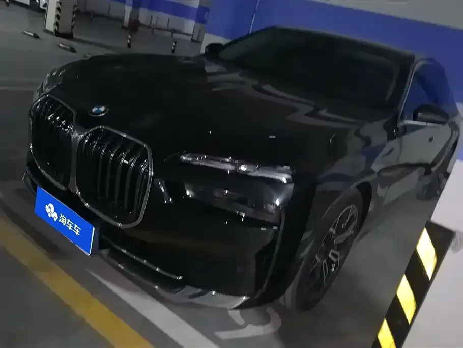 BMW 7 Series 2026 из CN, фото 1