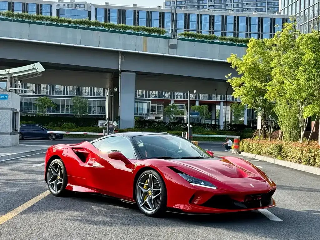 Ferrari F8 — фото 5