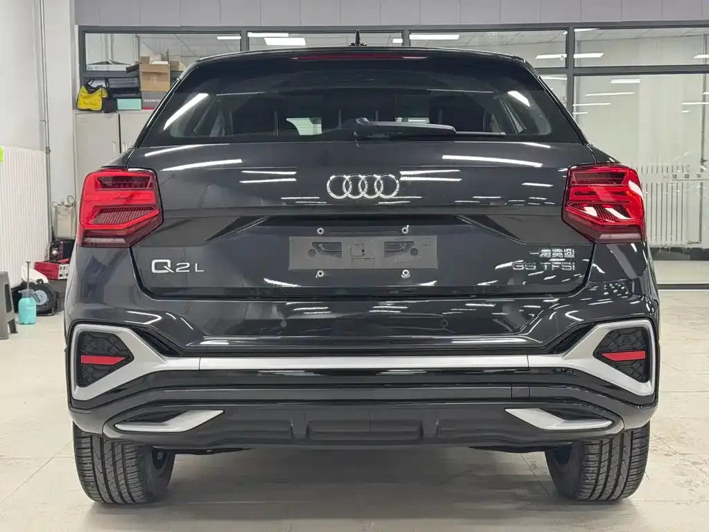 Audi Q2L 2023 из CN, фото 5