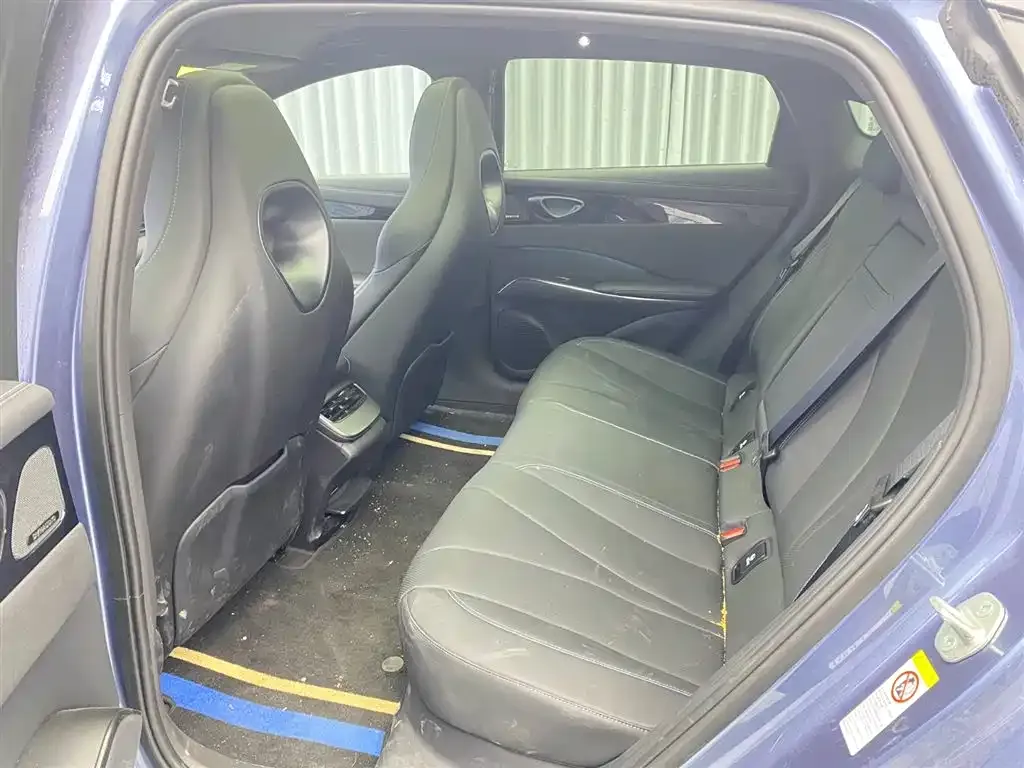 BYD Seal — фото 2