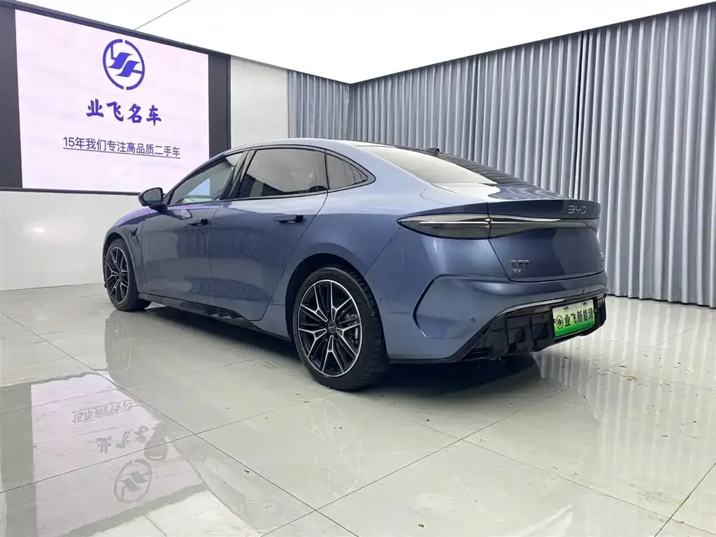 BYD Seal — фото 3