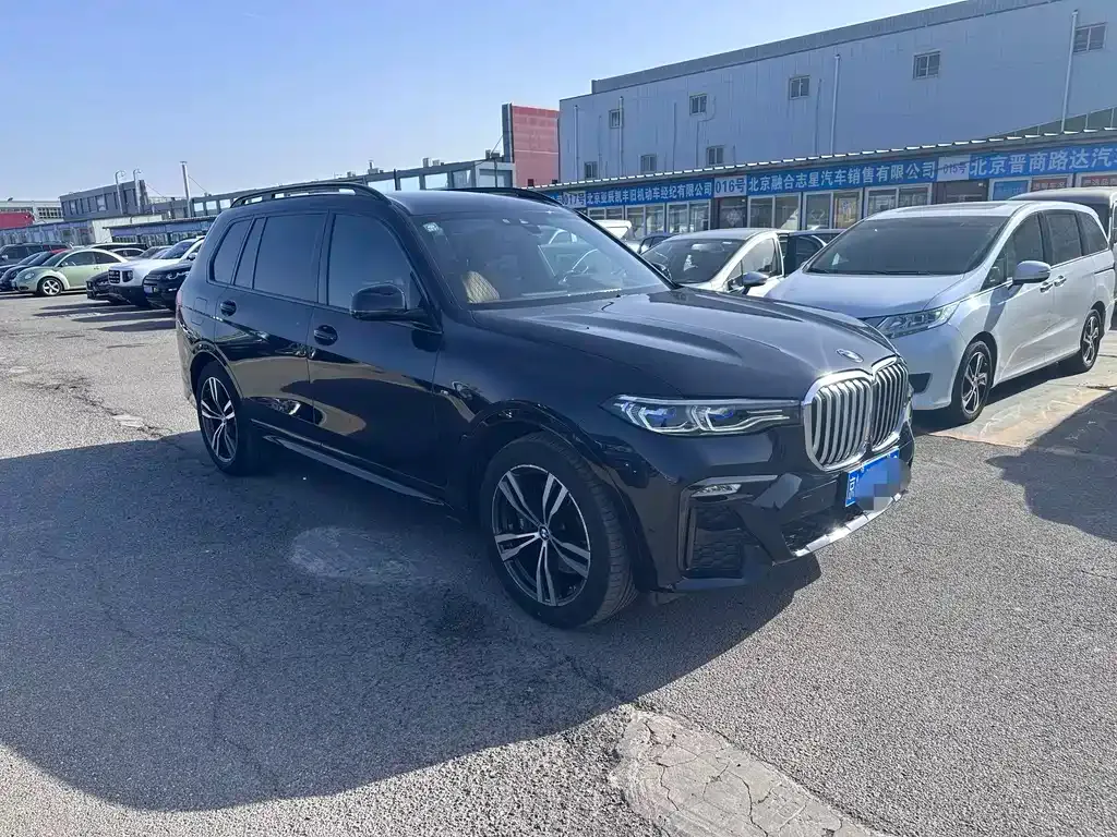 BMW X7 2021 из CN, фото 3