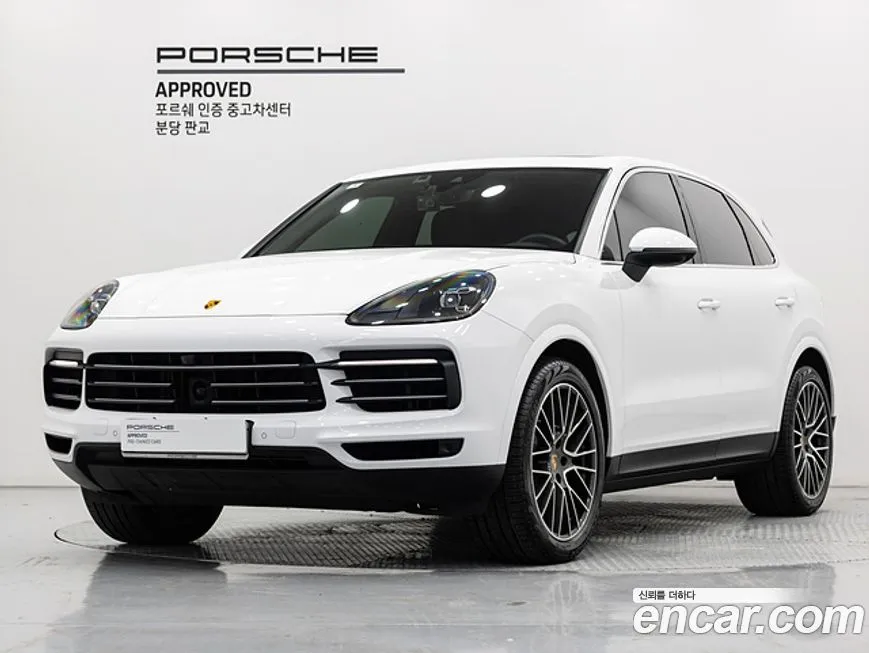 Porsche Cayenne — фото 1