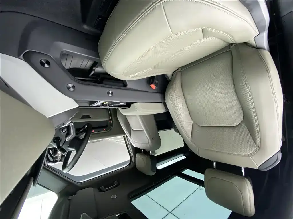 Land Rover Defender 2023 из CN, фото 9