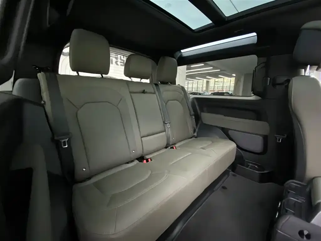 Land Rover Defender 2023 из CN, фото 6