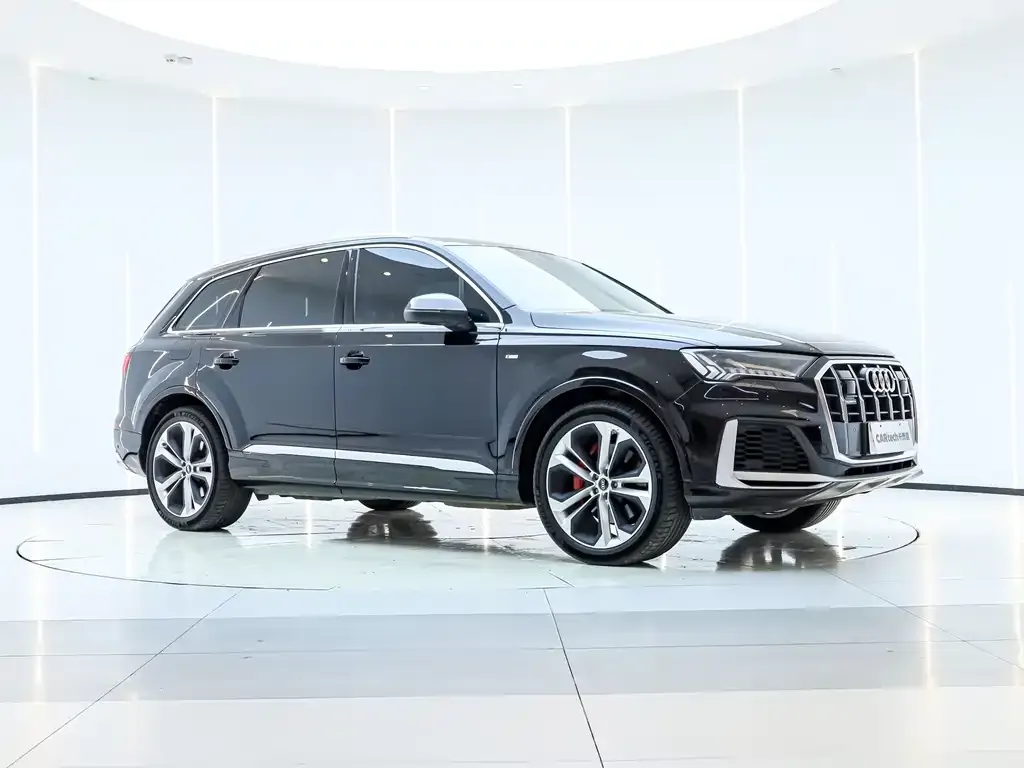 Audi Q7 — фото 6