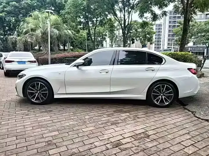 BMW 3 Series 2022 из CN, фото 10