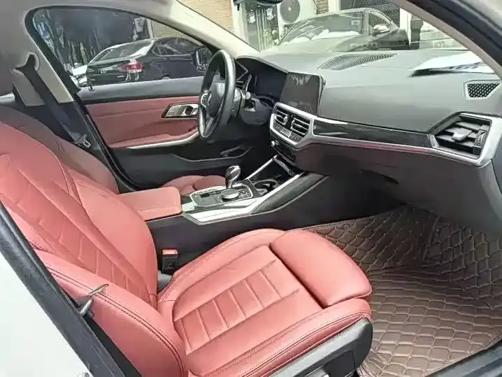 BMW 3 Series 2022 из CN, фото 8