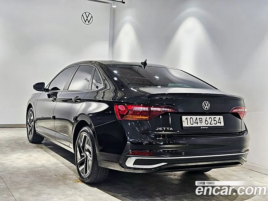 Volkswagen Jetta 2023 из KR, фото 3