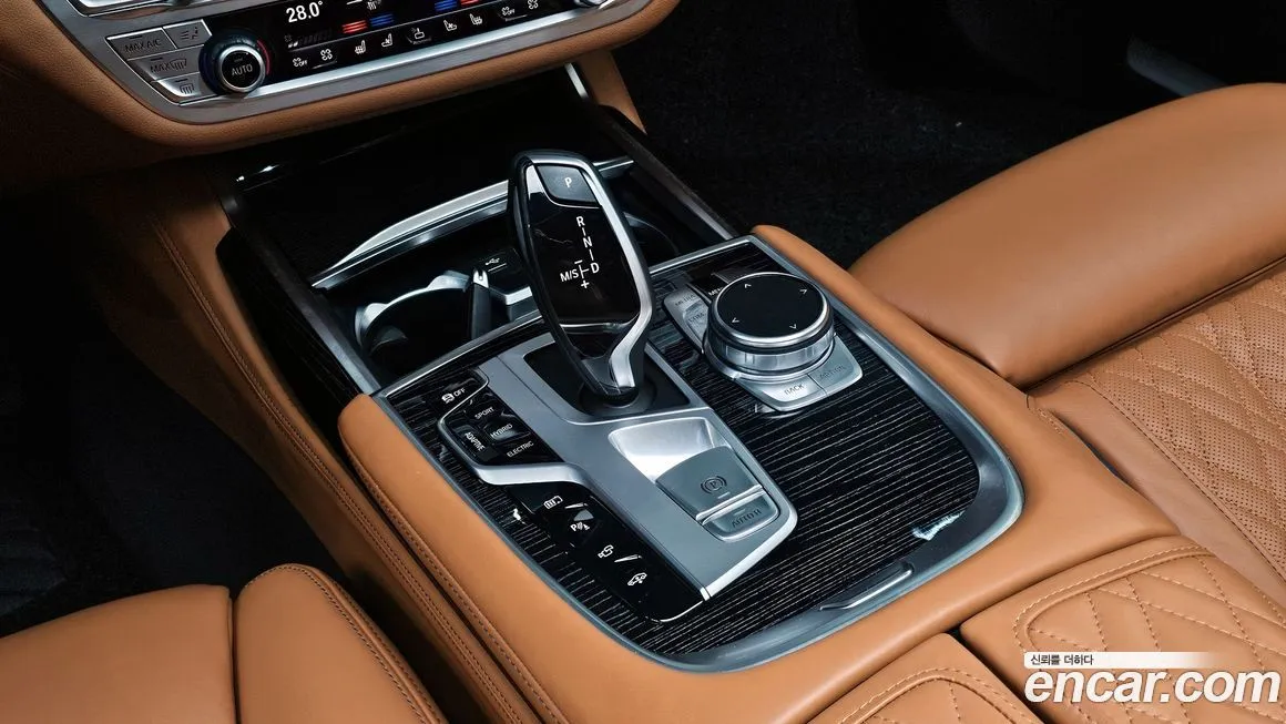 BMW 7-Series 2021 из KR, фото 8