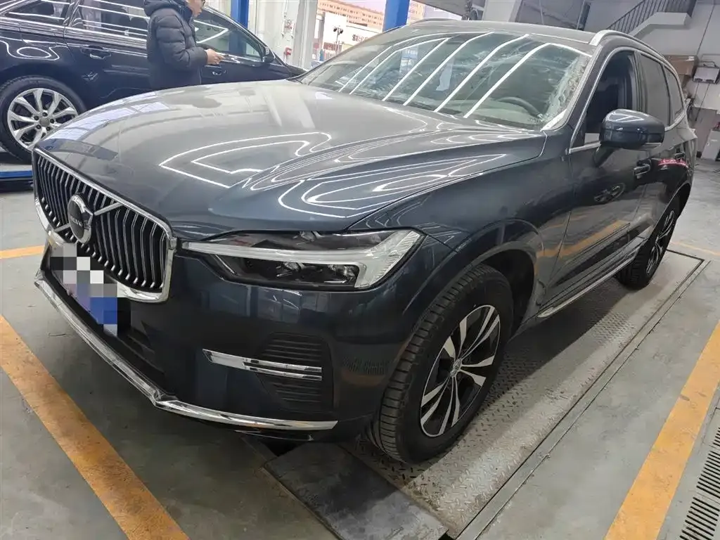Volvo XC60 2022 из CN, фото 1