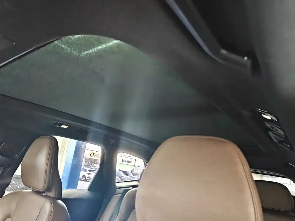 Volvo XC60 2022 из CN, фото 4