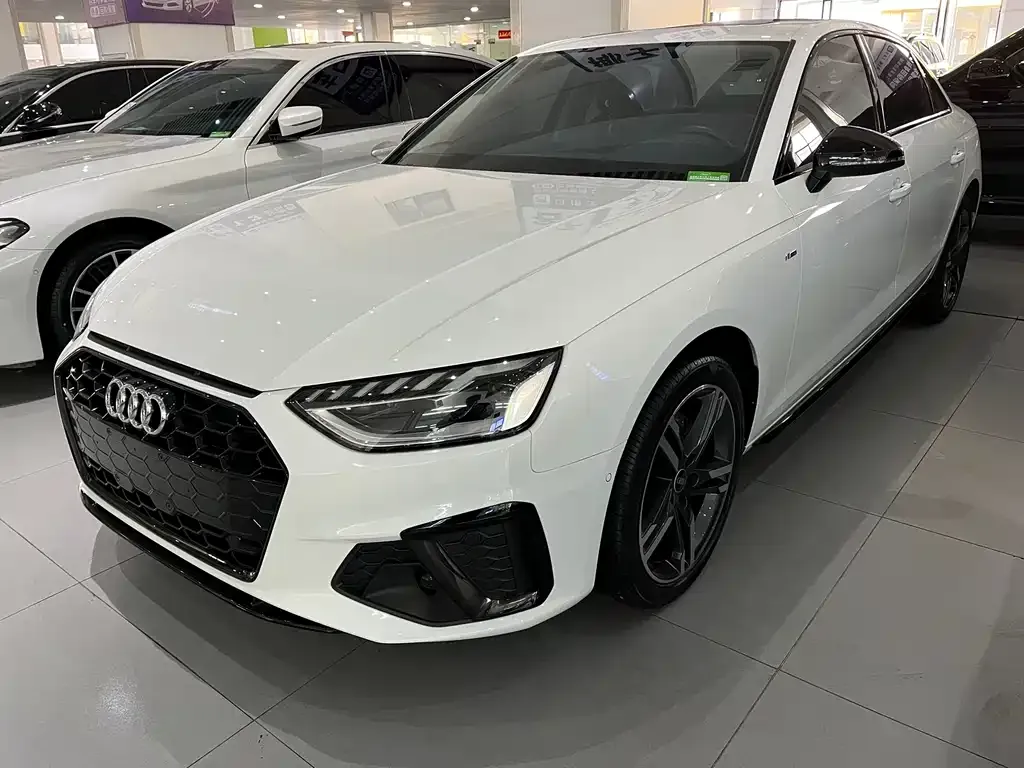Audi A4L 2022 из CN, фото 1