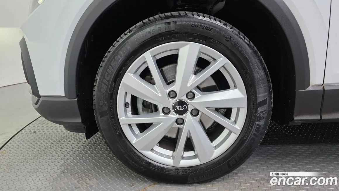 Audi Q2 2023 из KR, фото 6