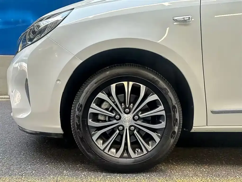 Buick GL8 2022 из CN, фото 10