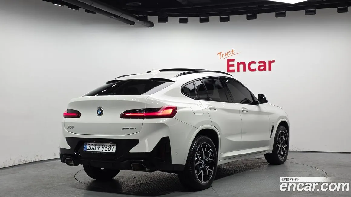 BMW X4 — фото 7