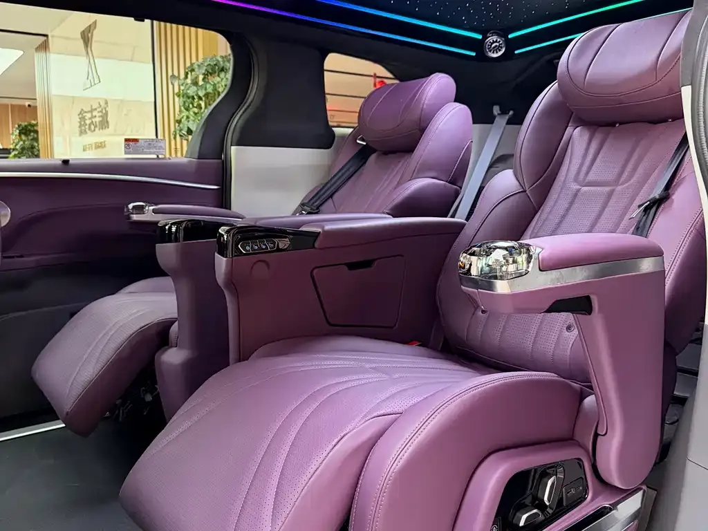Toyota Granvia — фото 7