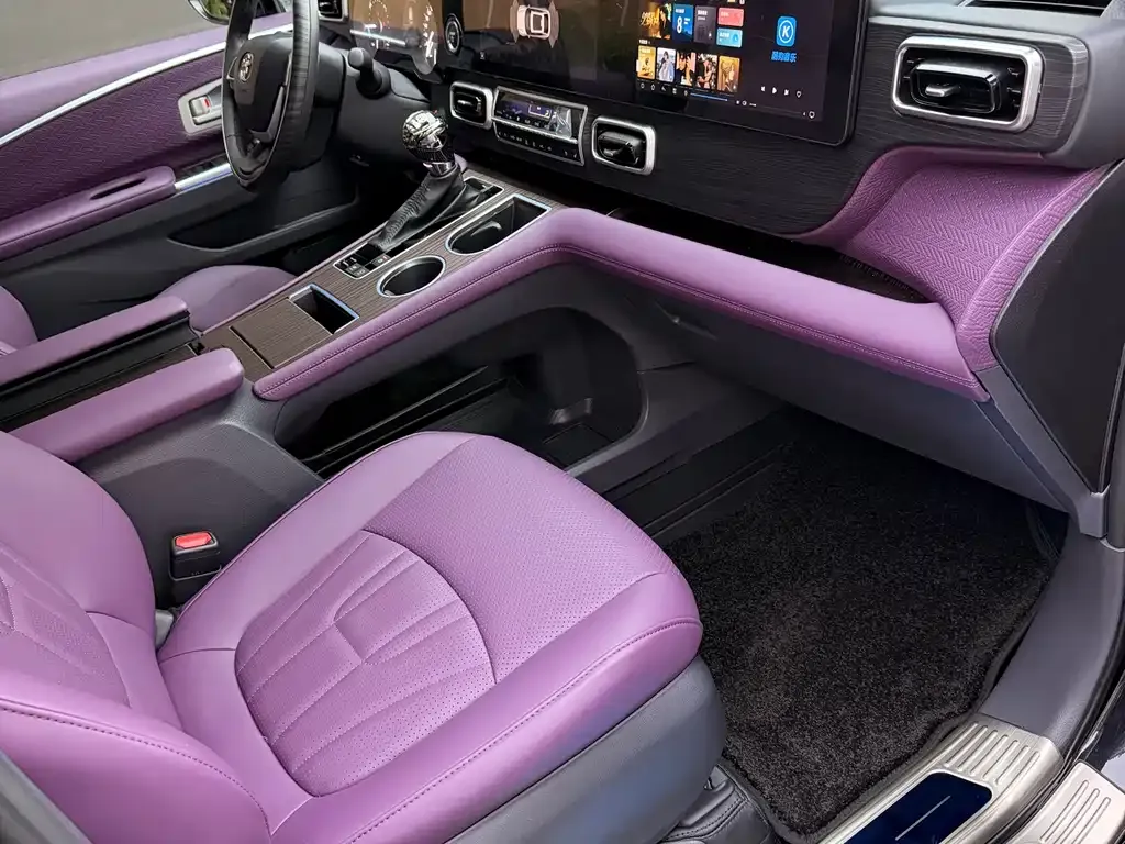 Toyota Granvia — фото 9