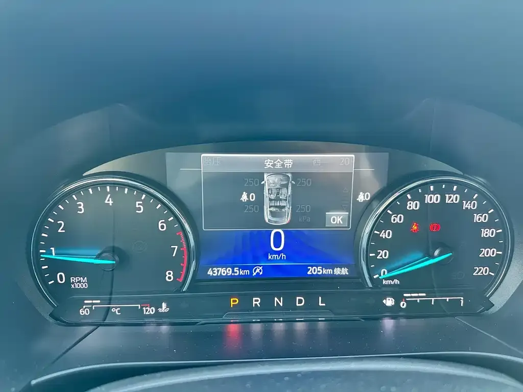 Ford Escape 2022 из CN, фото 10