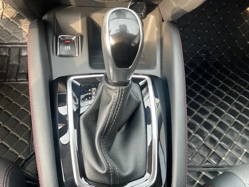 Nissan Qashqai 2023 из CN, фото 6