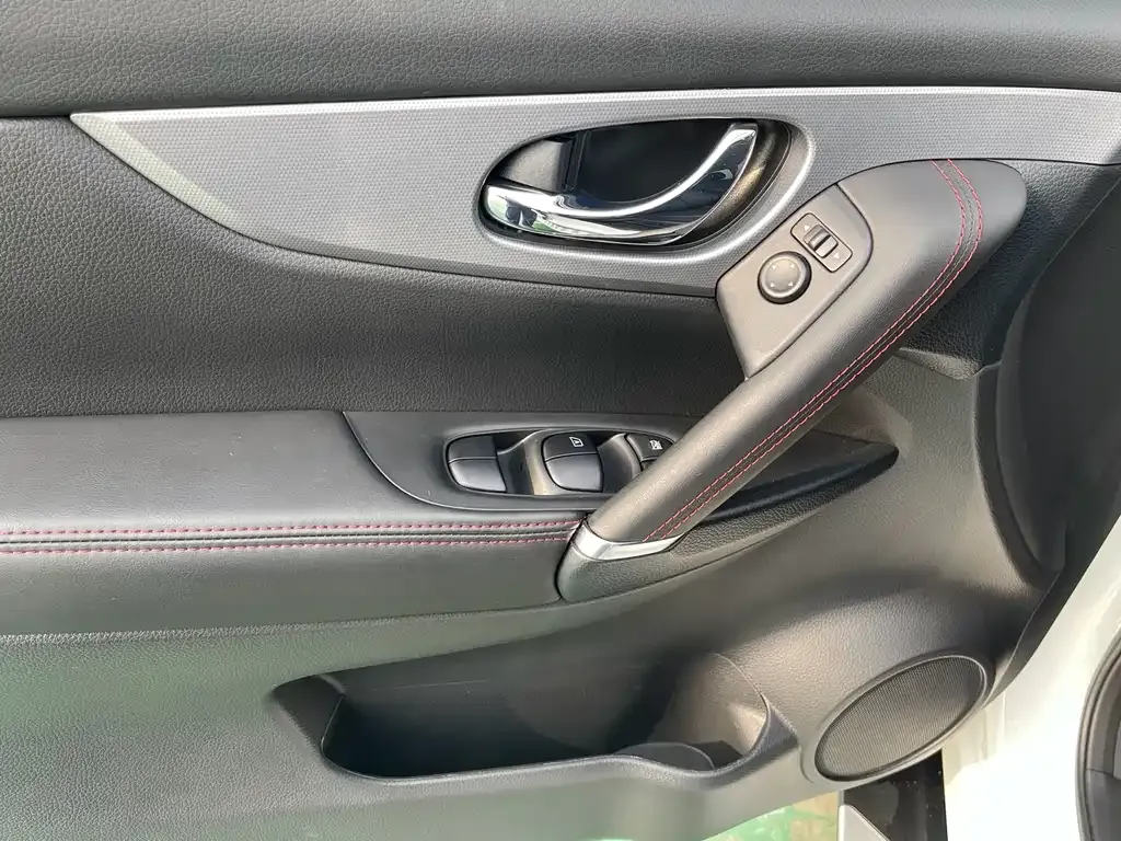 Nissan Qashqai 2023 из CN, фото 7