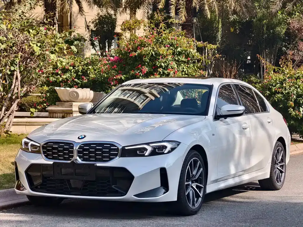BMW 3 Series 2025 из CN, фото 1