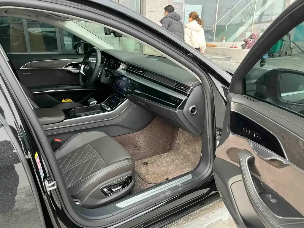 Audi A8 2025 из CN, фото 3