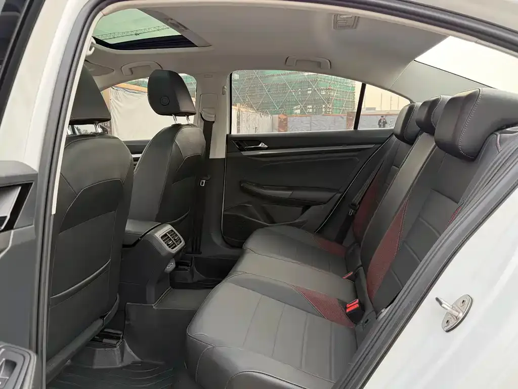 Volkswagen Bora 2022 из CN, фото 7