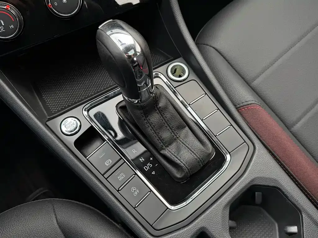 Volkswagen Bora 2022 из CN, фото 3