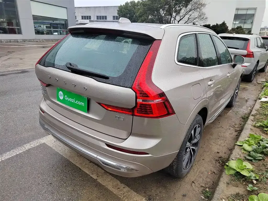 Volvo XC60 2025 из CN, фото 8