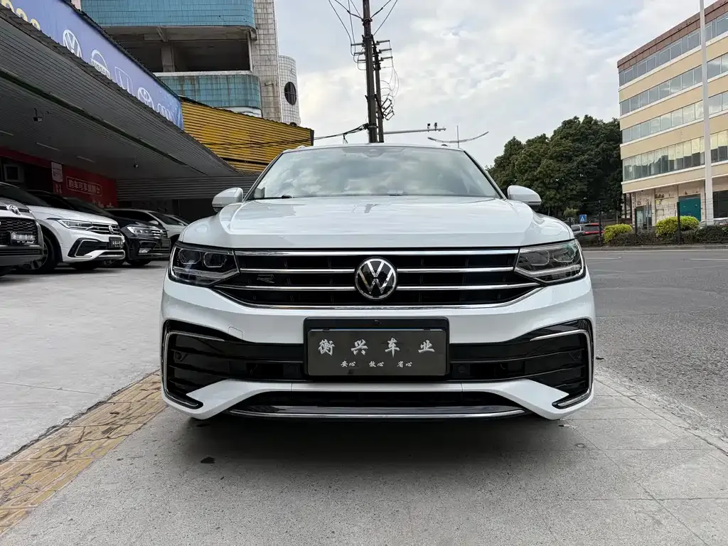 Volkswagen Tiguan L 2023 из CN, фото 3