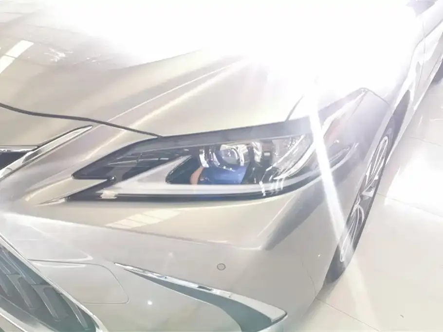 Lexus ES 2022 из CN, фото 3