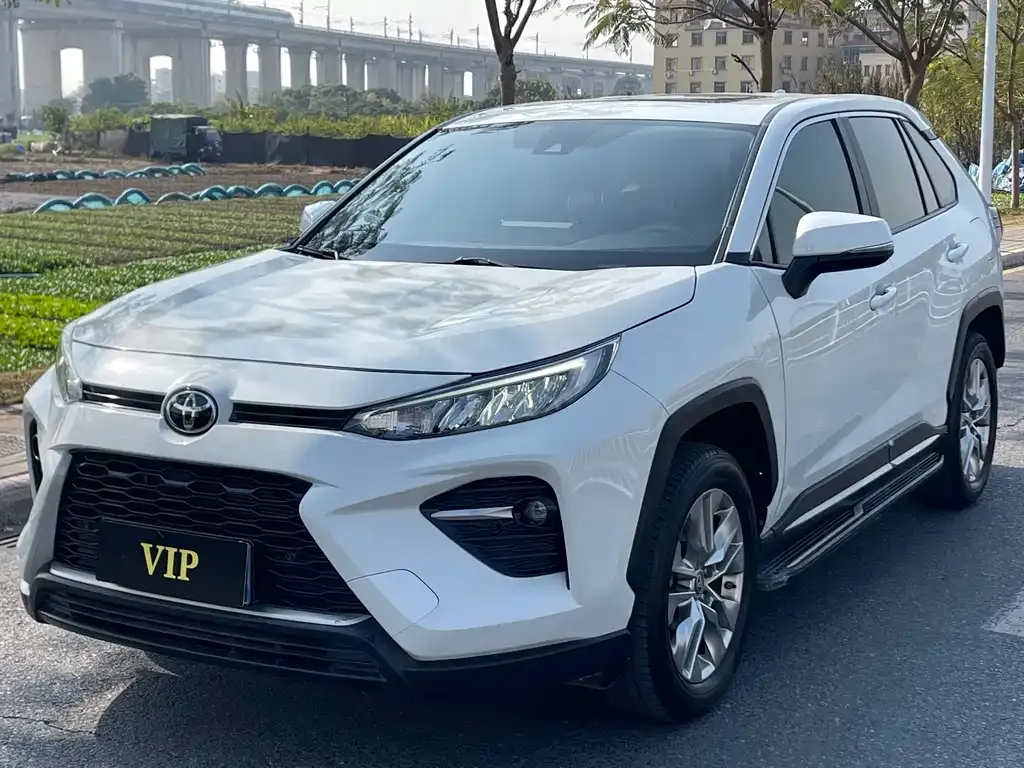 Toyota Wildlander — фото 1