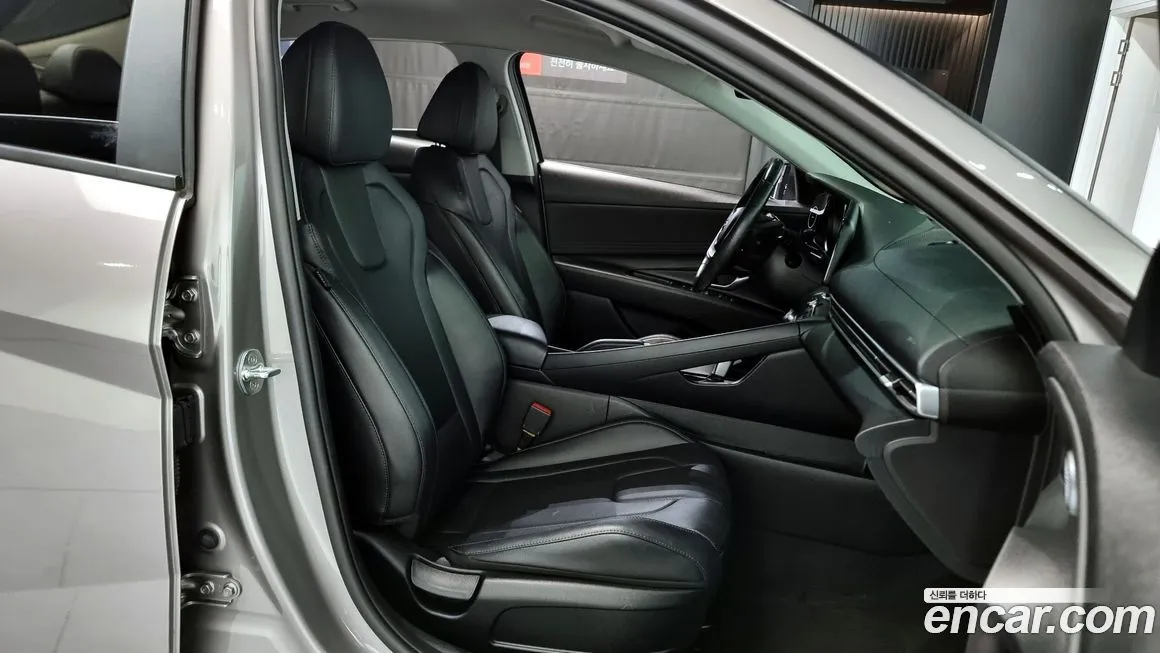 Hyundai AVANTE — фото 2