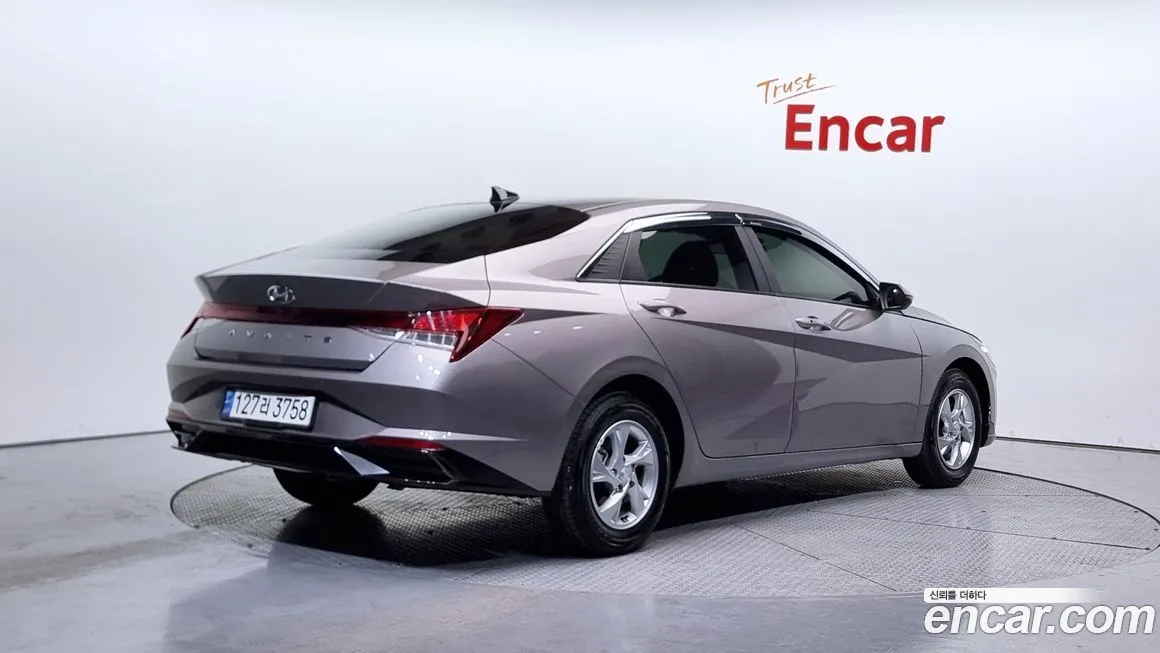 Hyundai AVANTE — фото 4