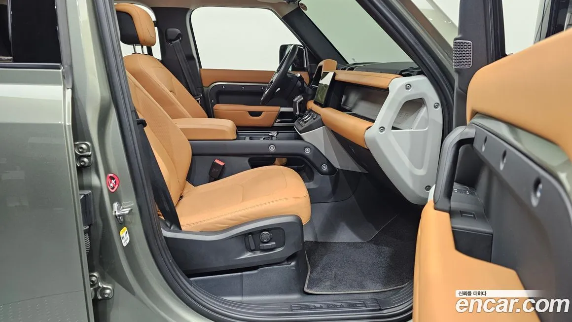Land Rover Defender 2023 из KR, фото 6
